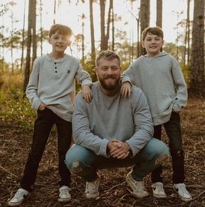 Meet your Posher, Devin